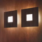 Linea Light бра Square, 25X25X8, 1XG9 60W, дерево цв. corten, и поликарбонат, металл